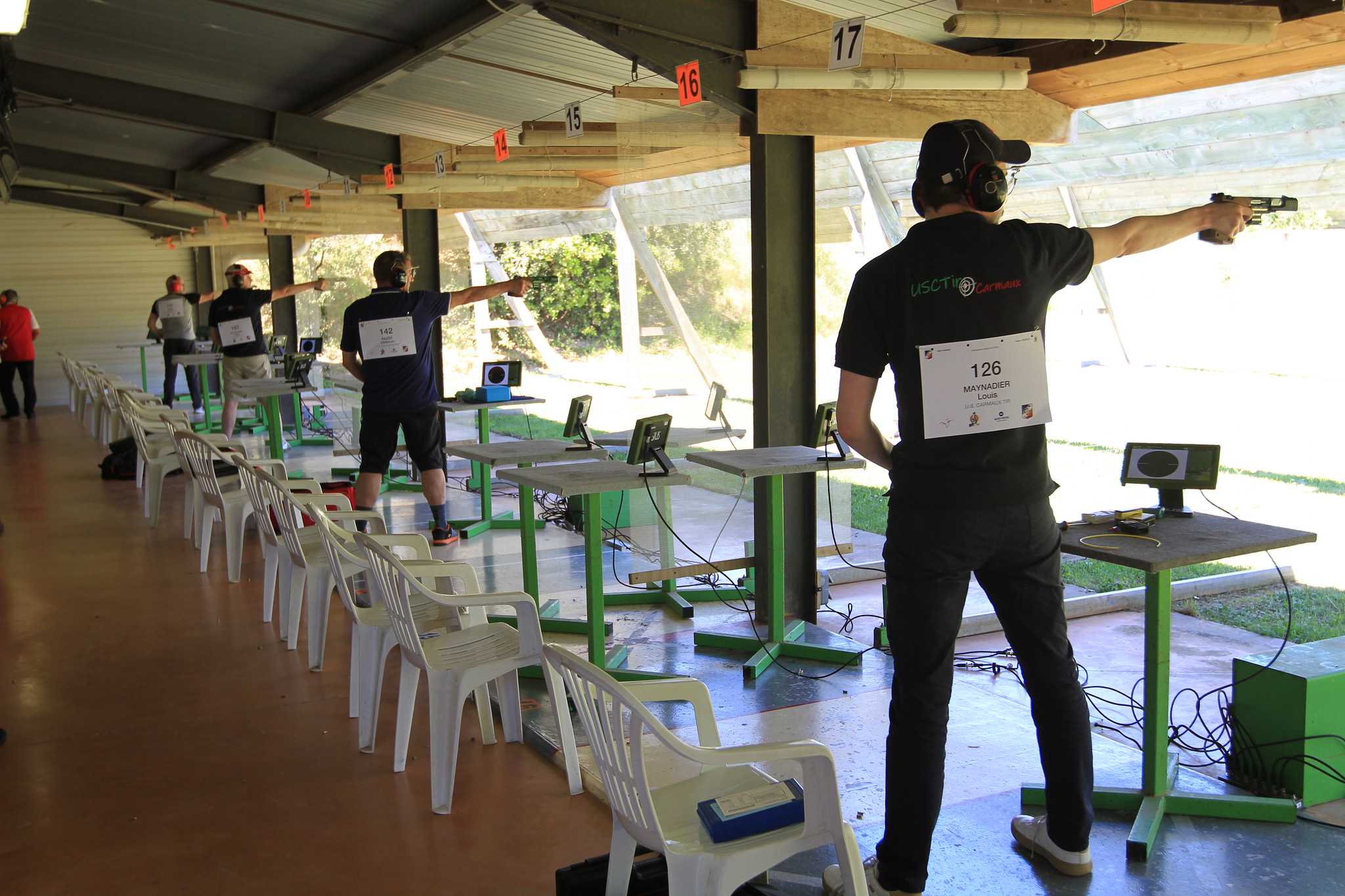 Tir à la carabine 10 m en compétition (finale type Paris 2024)